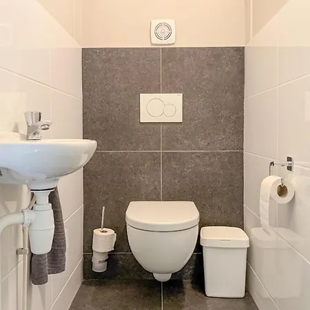 3 Bedroom Stunning In Ferienhaus *