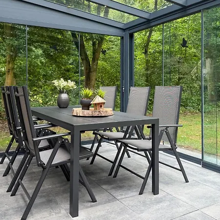 3 Bedroom Stunning In Ferienhaus *