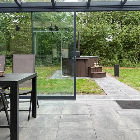 3 Bedroom Stunning In *