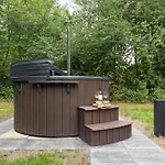 3 Bedroom Stunning In *
