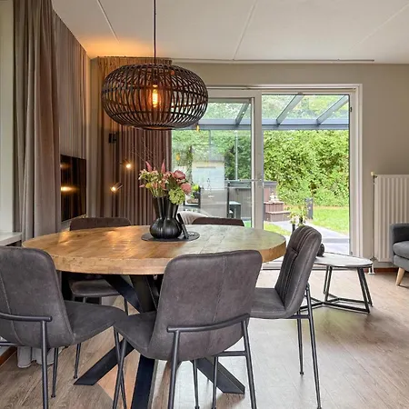 Hébergement de vacances 3 Bedroom Stunning In *